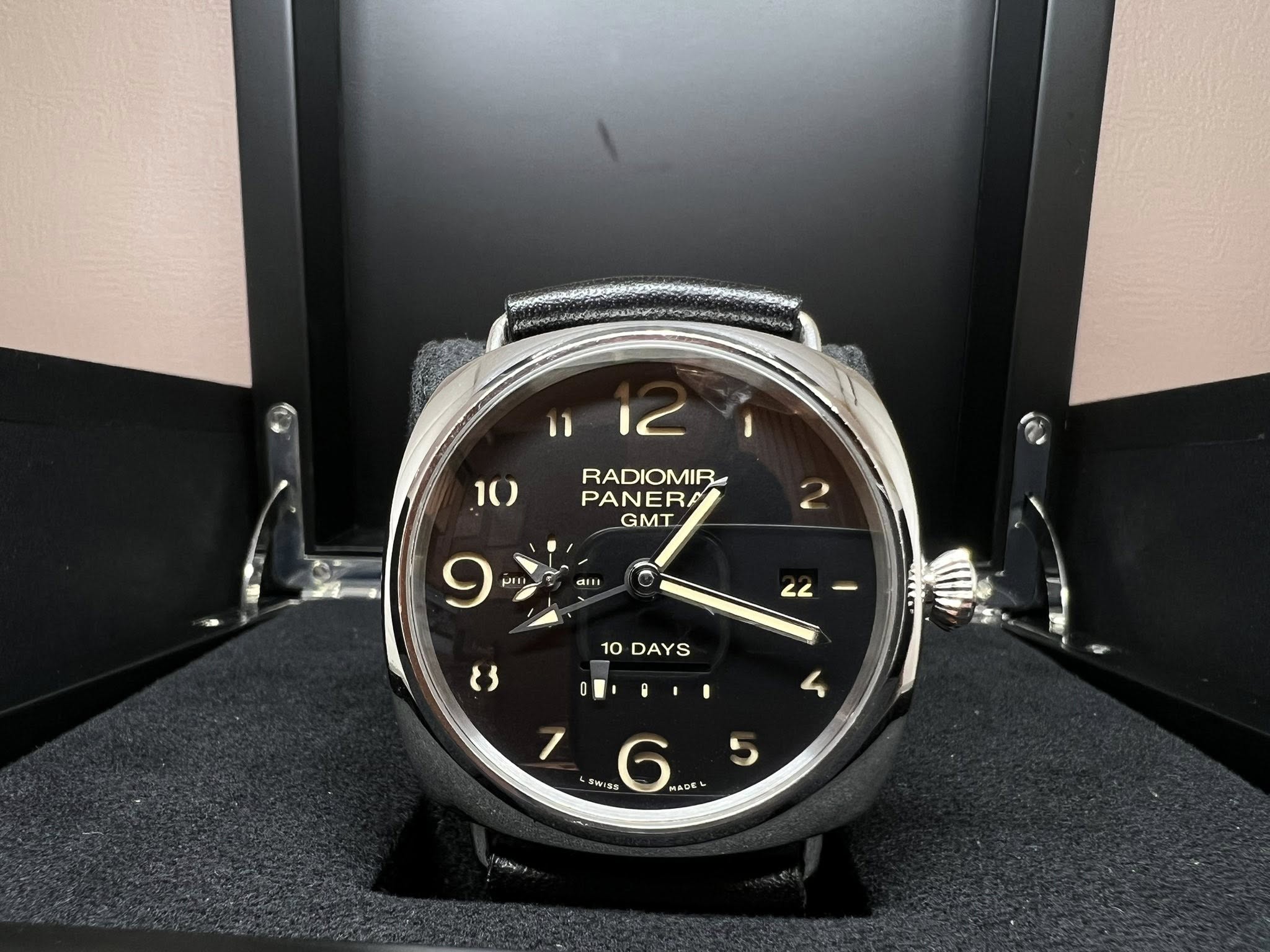 Panerai Pam 479 47mm 10 days GMT 2012 Limited 10pcs Las Vegas case back