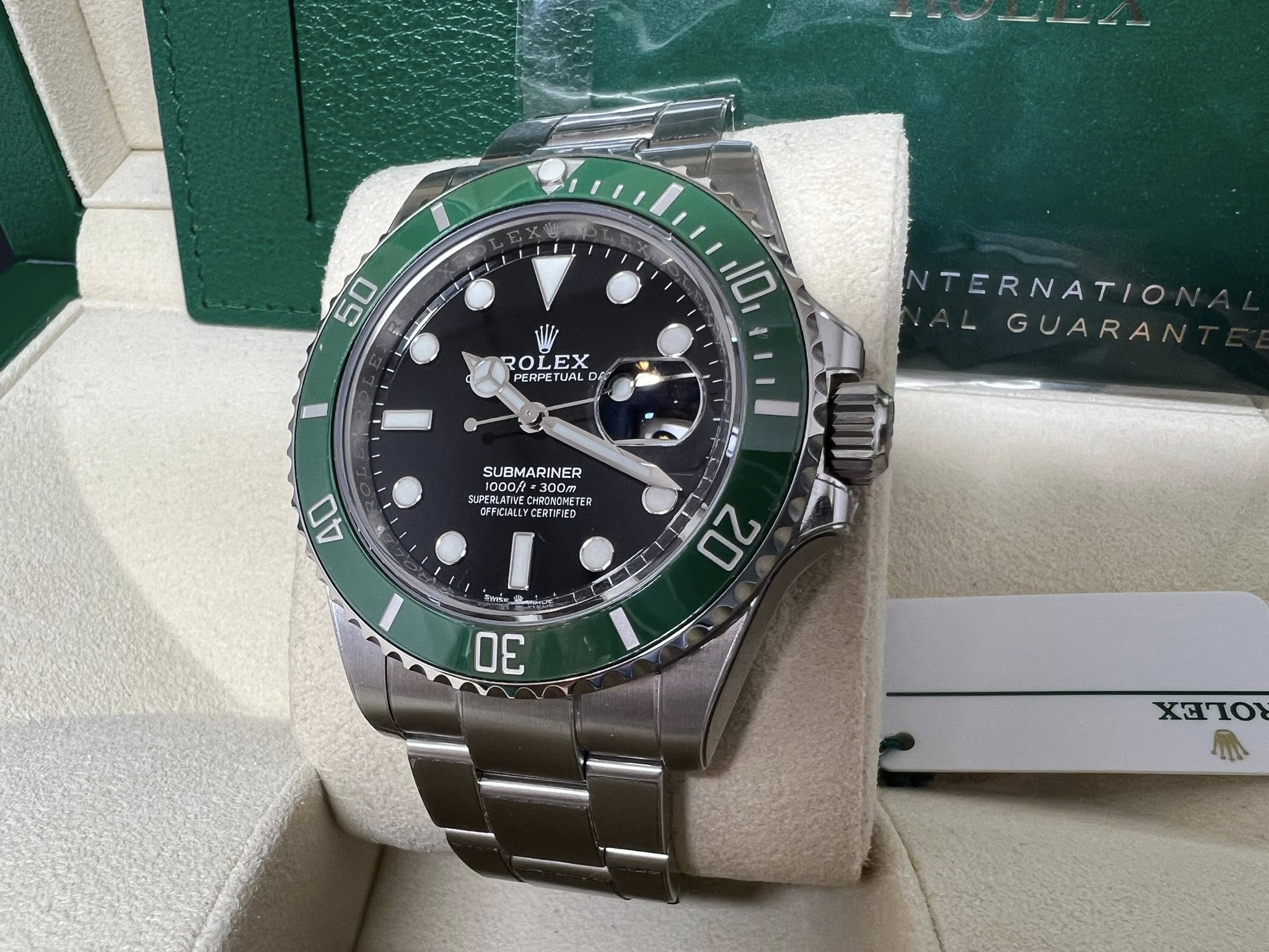 Rolex Submariner  新款綠圈黑面 126610LV 2022年錶