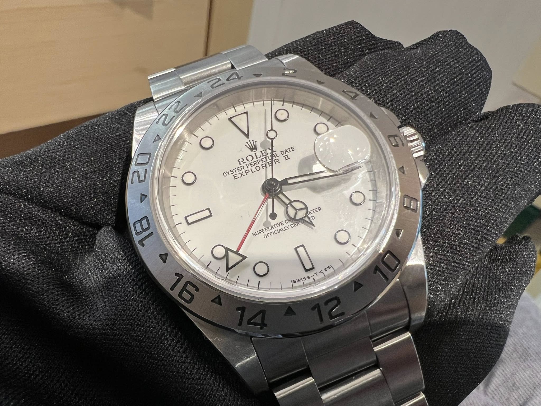 Rolex Explorer II 16570 罕有奶黃白面 U頭 行貨