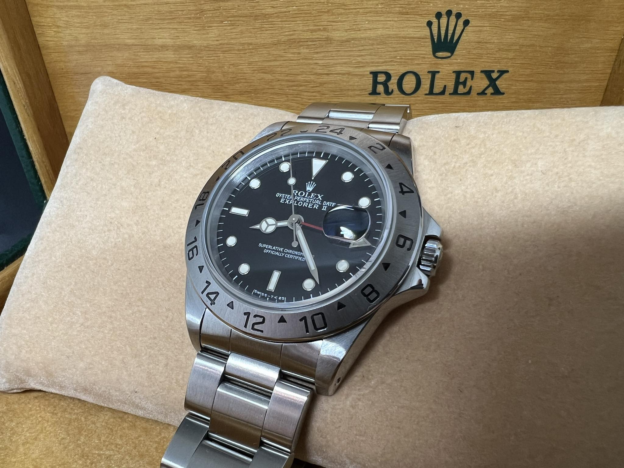 Rolex Explorer II 16570 T頭 T dial 靚黃夜光