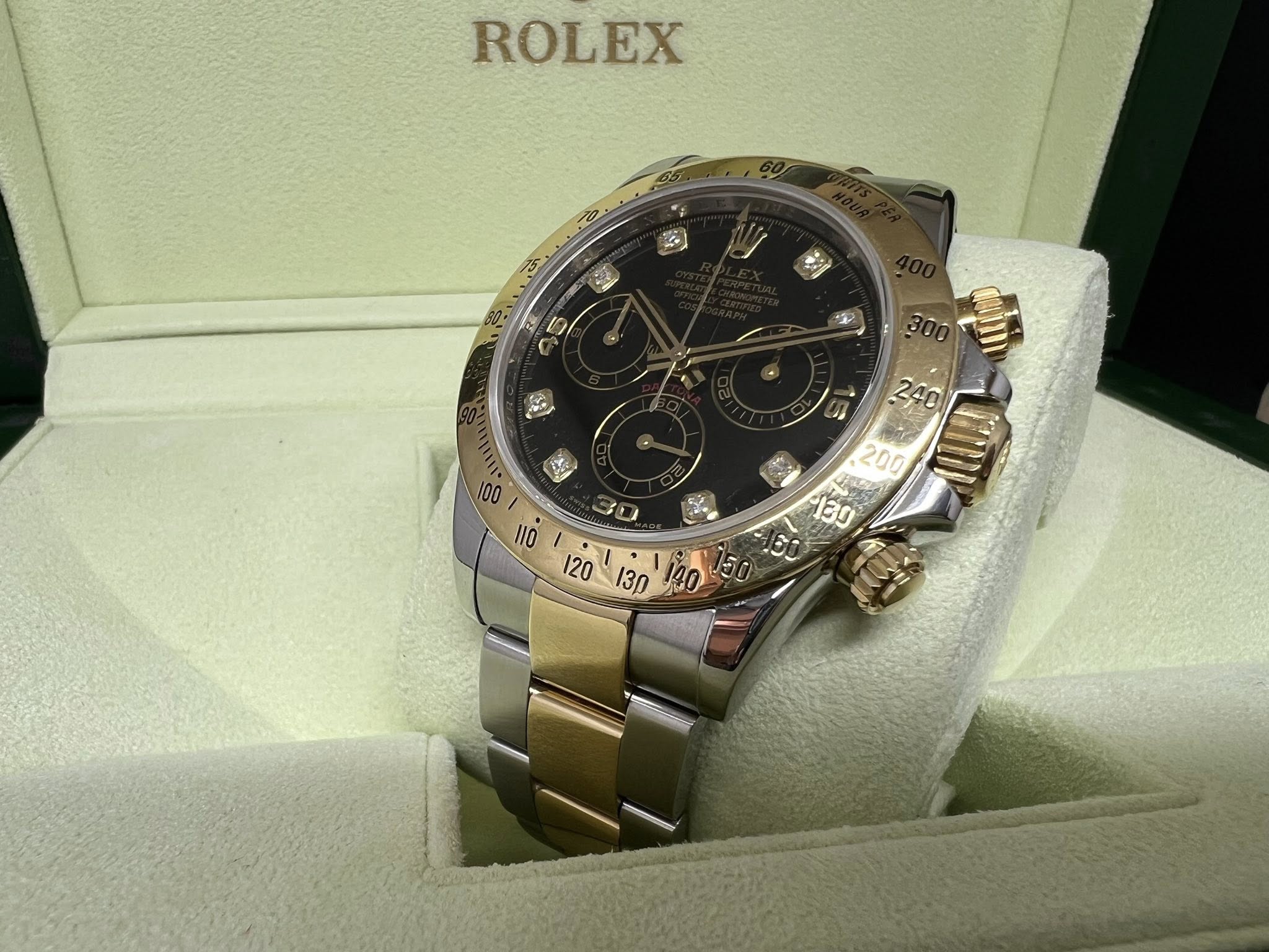 Rolex Daytona 金鋼黑面石字 116523G V頭 長扣 淨錶