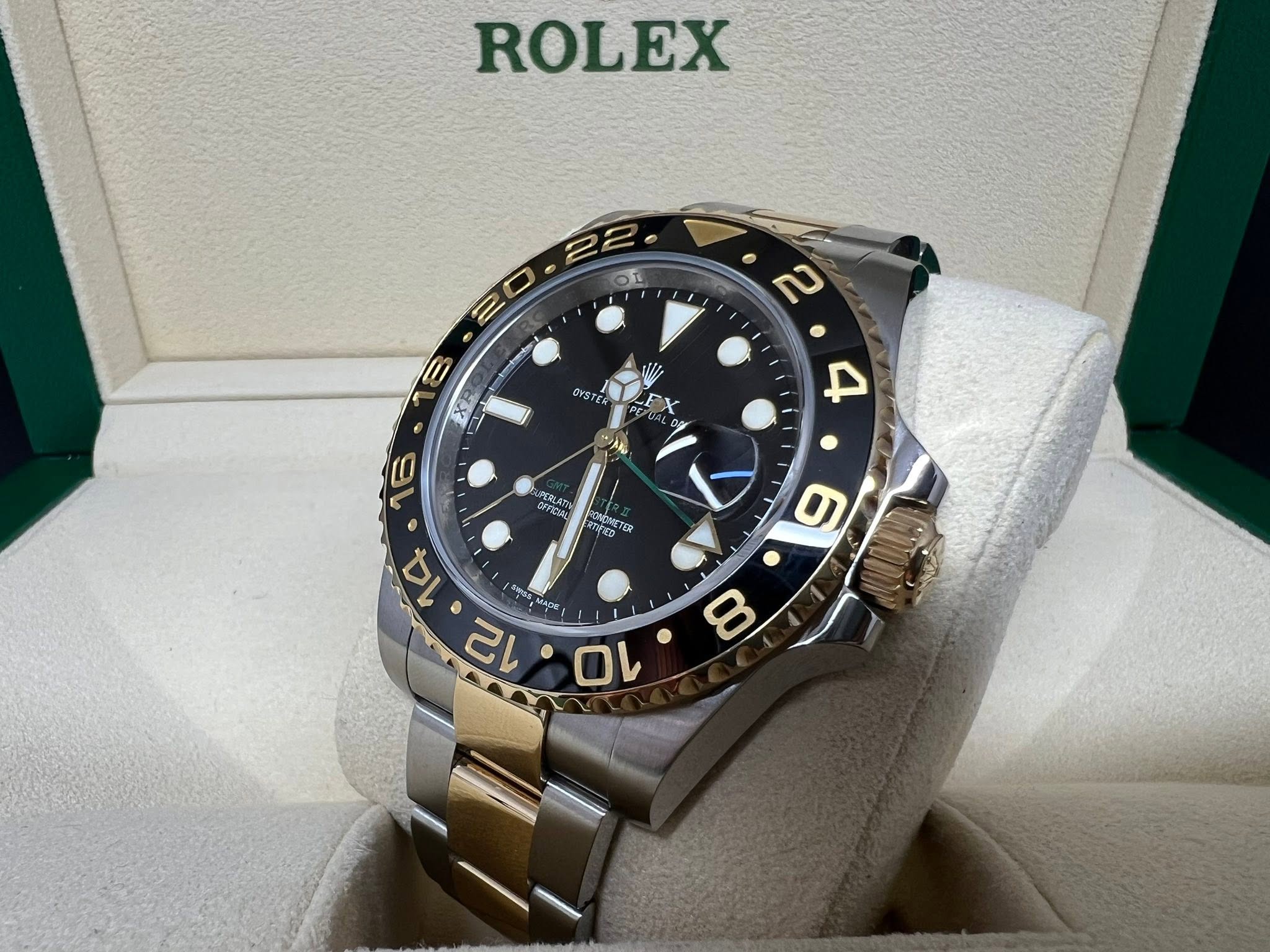 Rolex GMT Master II 金鋼綠針 型號：116713LN 亂碼 淨錶