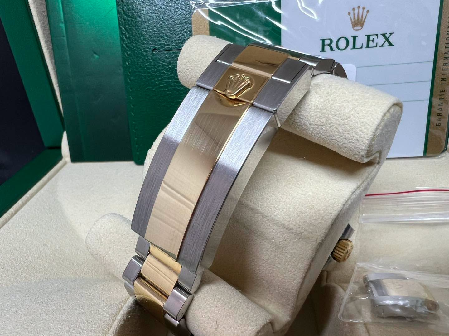 Rolex Sea Dweller 43mm 金鋼 126603 2020年錶 99%new